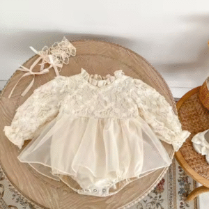 Long sleeve bodysuit with 3D flower appliqués
